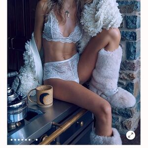 Free People Last Dance Plunge Bralette Ivory Zara Urban Outfitters Anthropologie